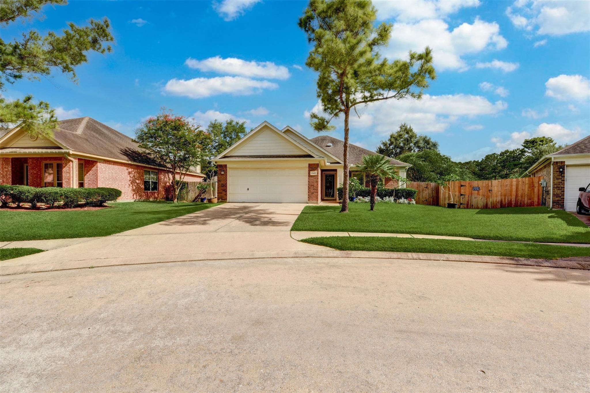 15411 Court Green Trl