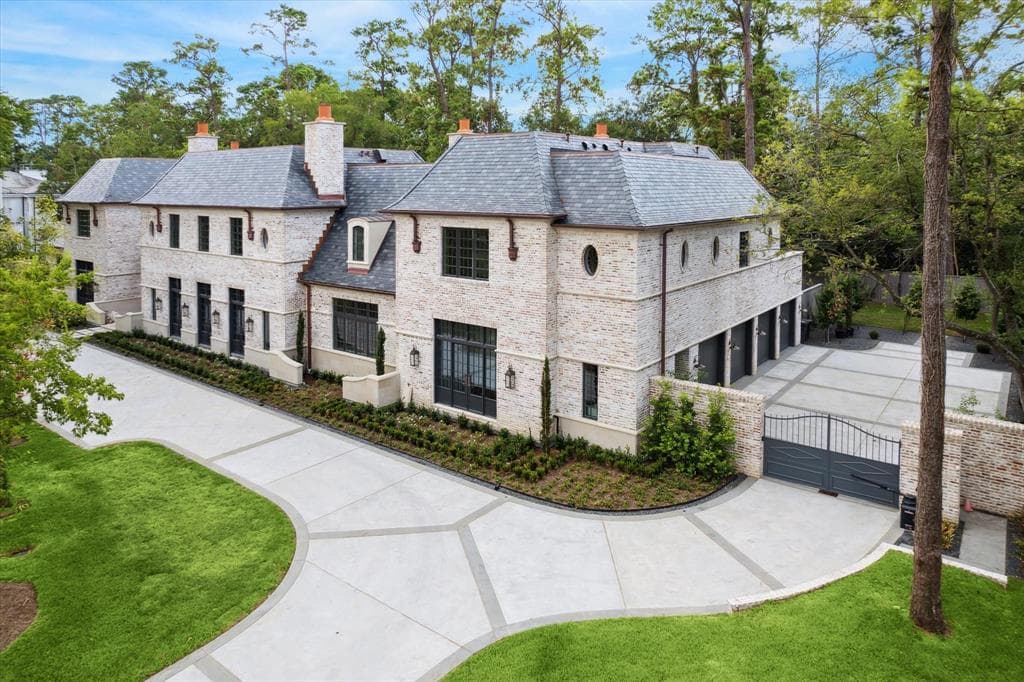 207 Kinkaid School Dr