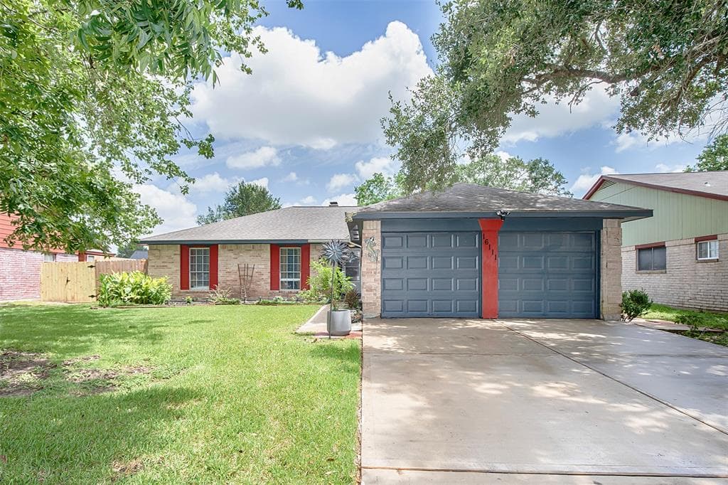 16111 David Glen Dr