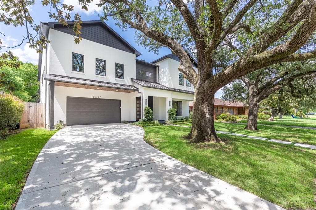 3410 Broadmead Dr