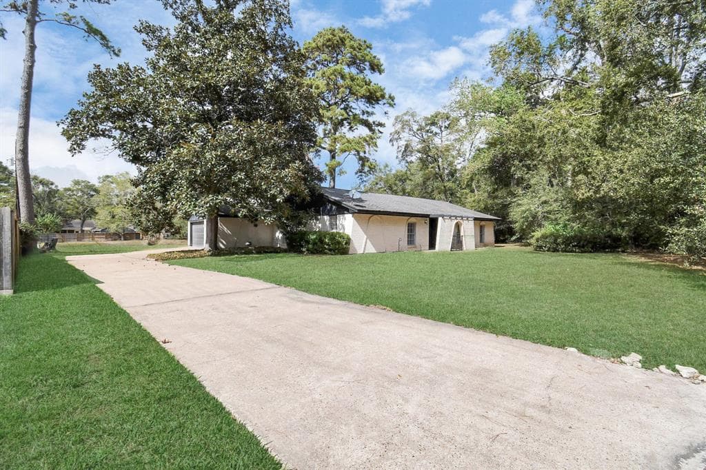 19327 Casper Dr