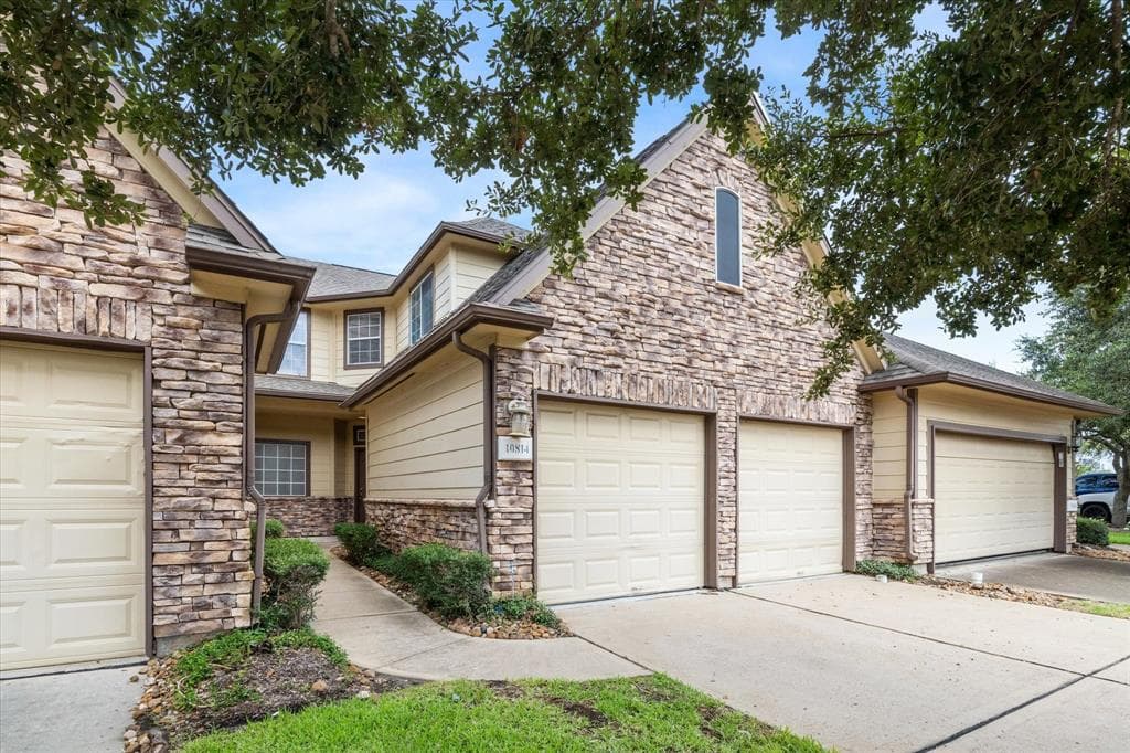 10814 Bay Bridge Dr