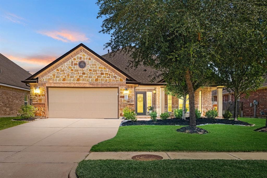 14619 Yellow Begonia Dr
