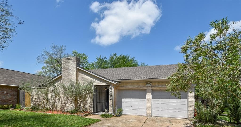 9206 Tooley Dr