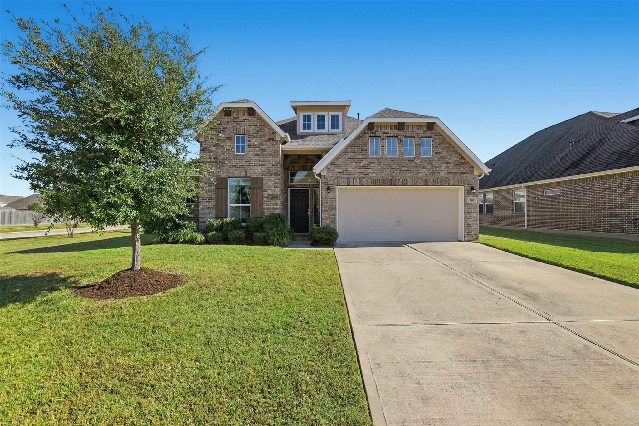 203 San Marcos Dr
