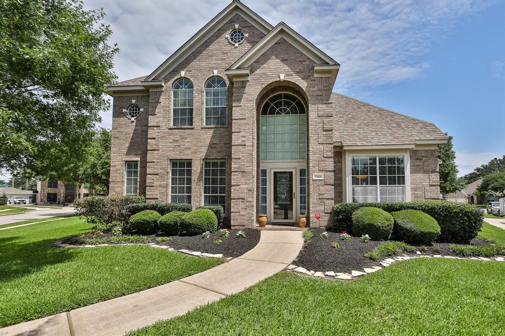 20606 Cypress Tree Ln