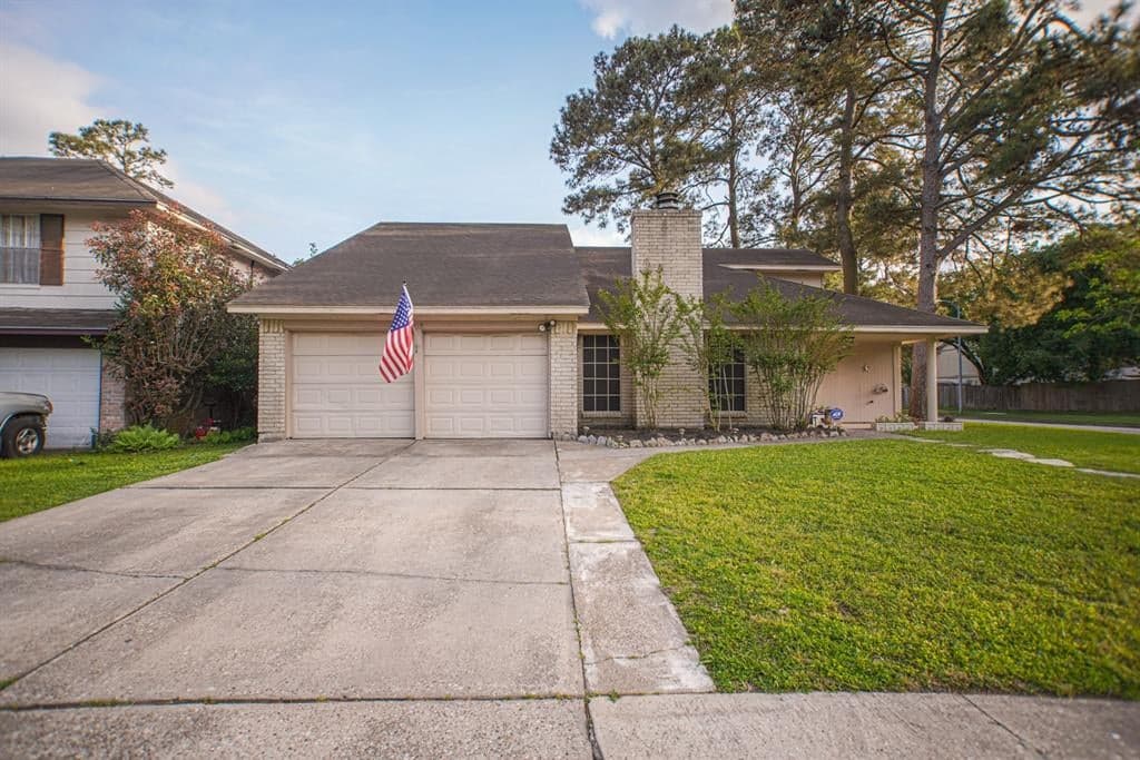 4319 Pineville Ln