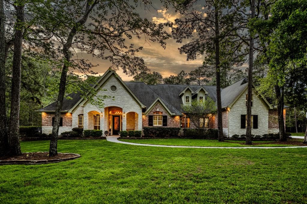 32811 Clearwater Ct
