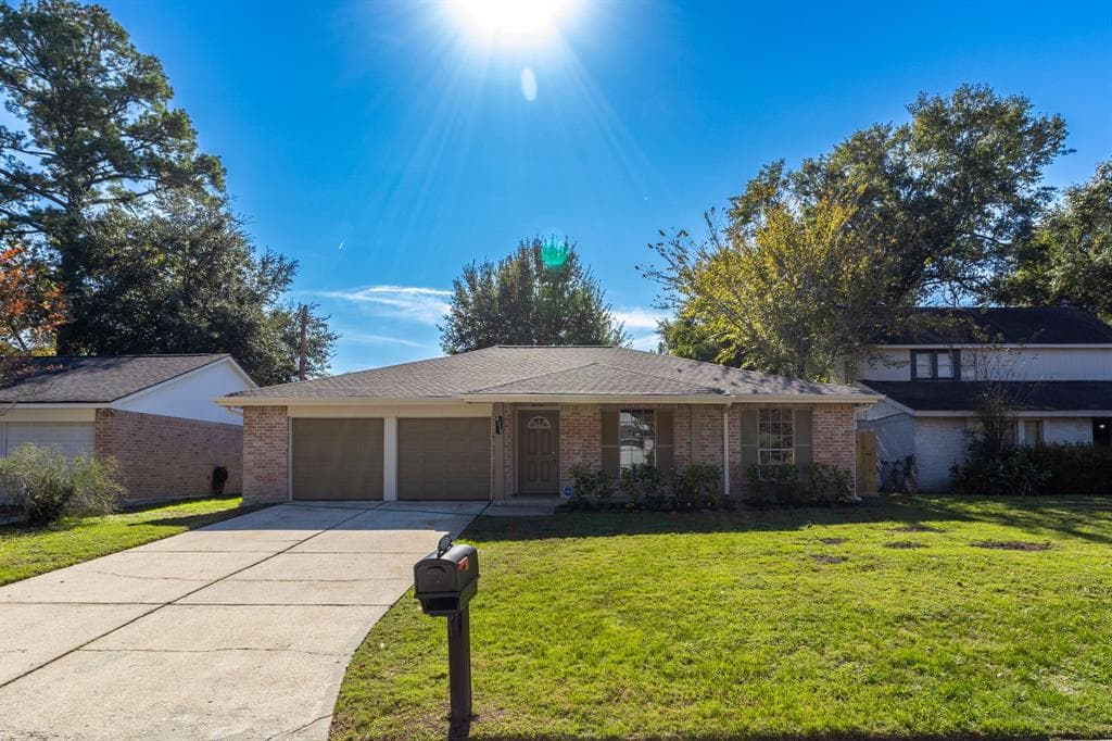 4310 Rosegate Dr