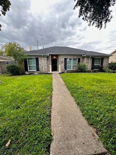 2214 Briarview Dr