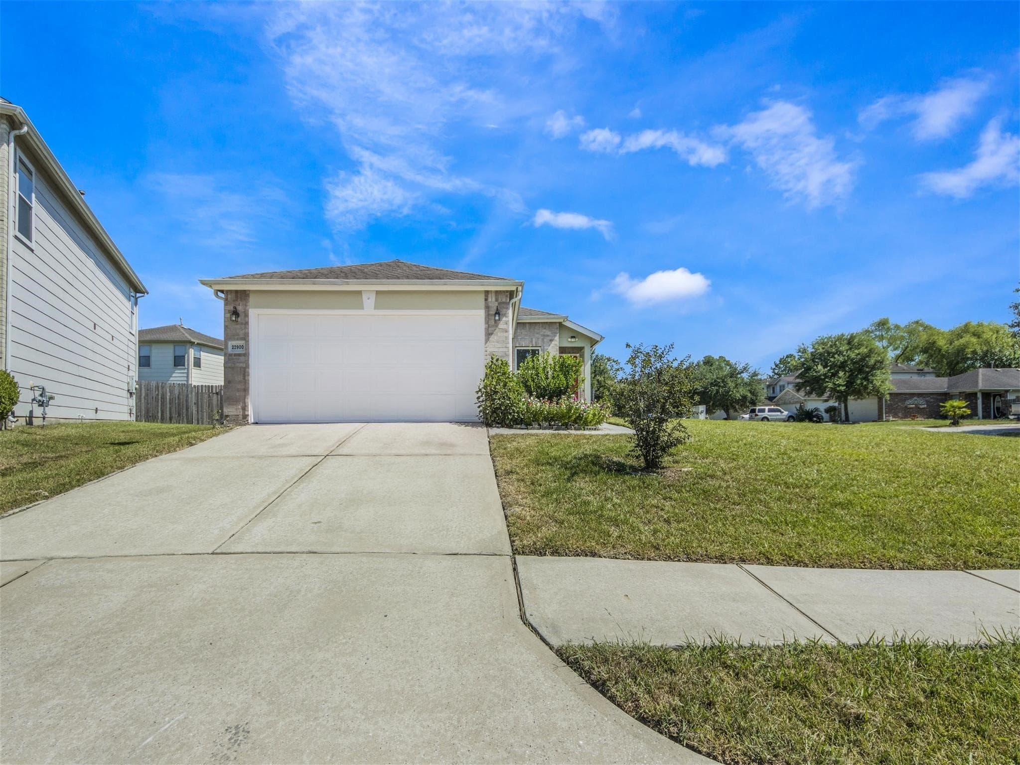 22900 Twisting Rose Cir