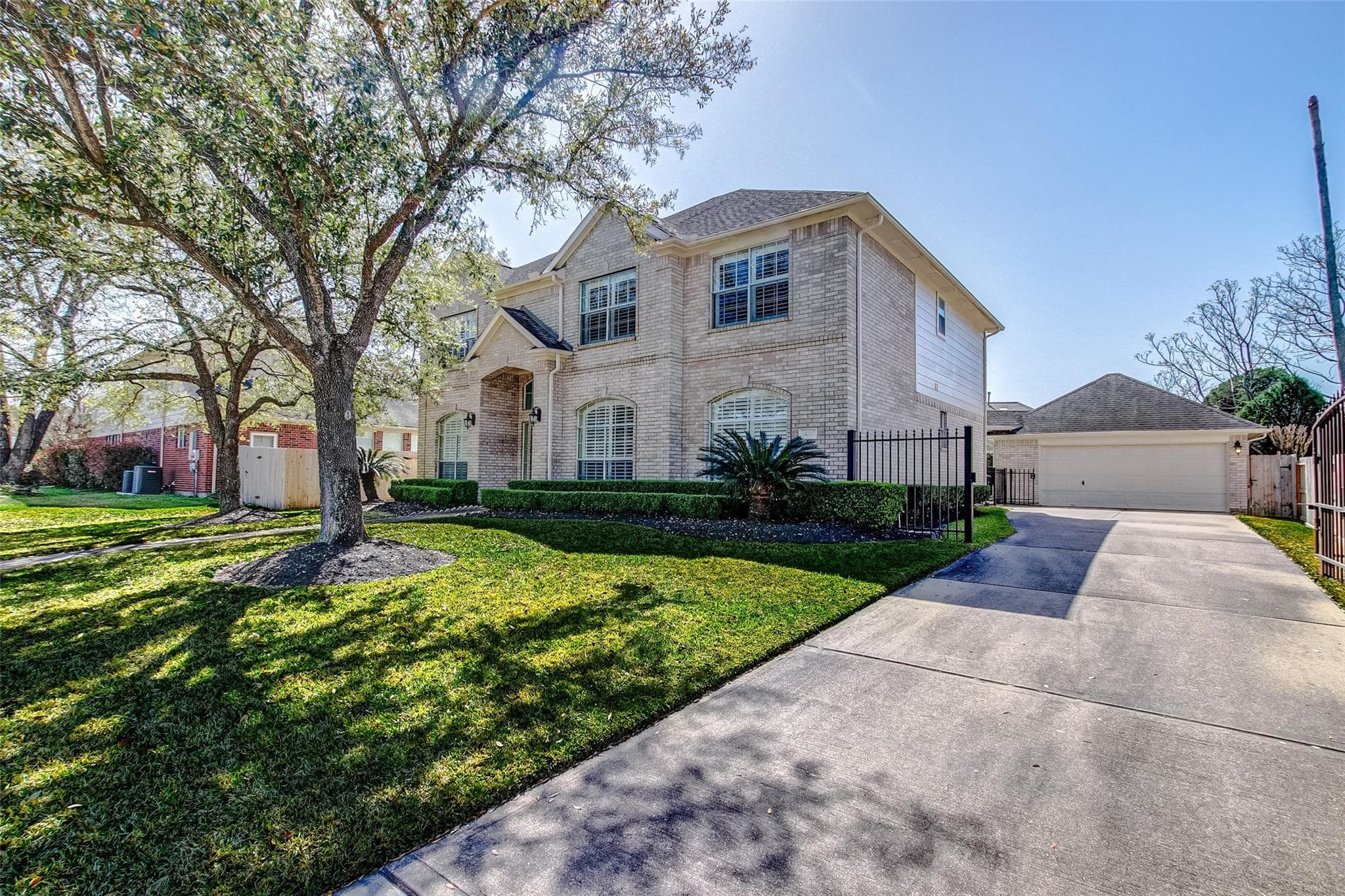9711 Kinslowe Ct