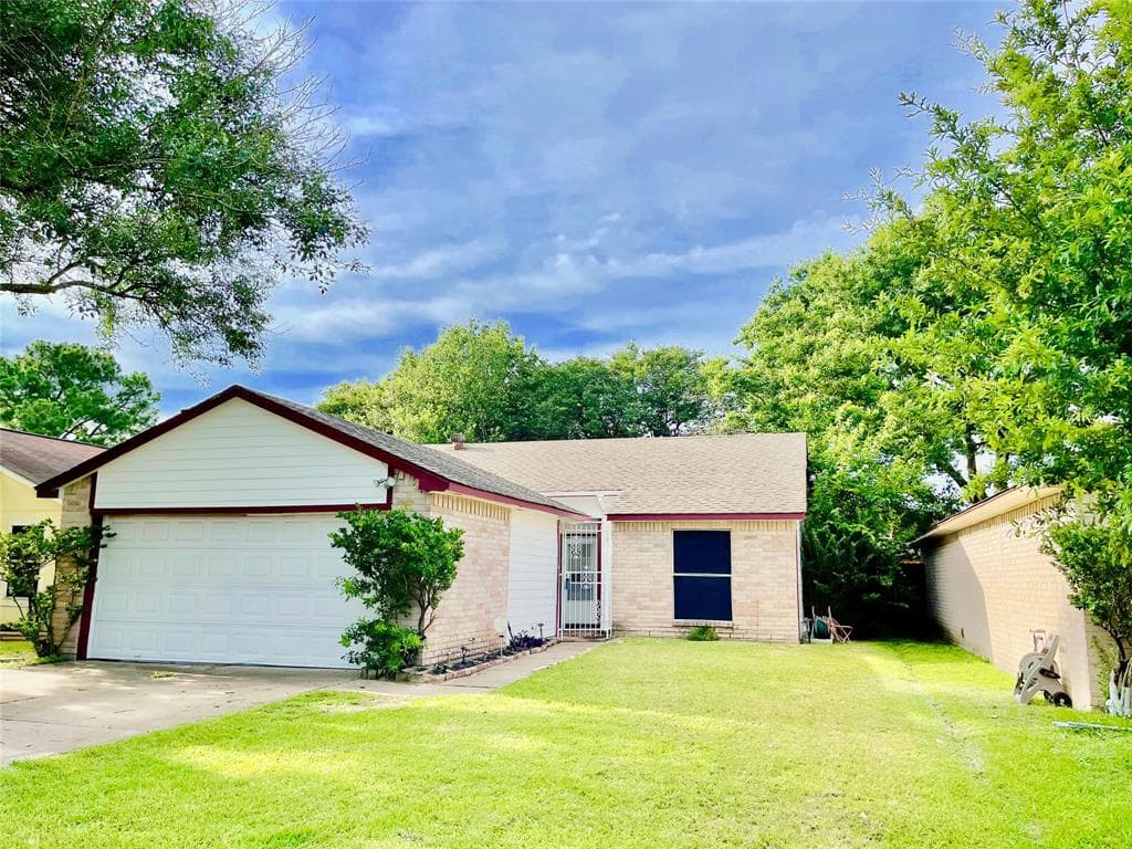 19222 Cypress River Dr