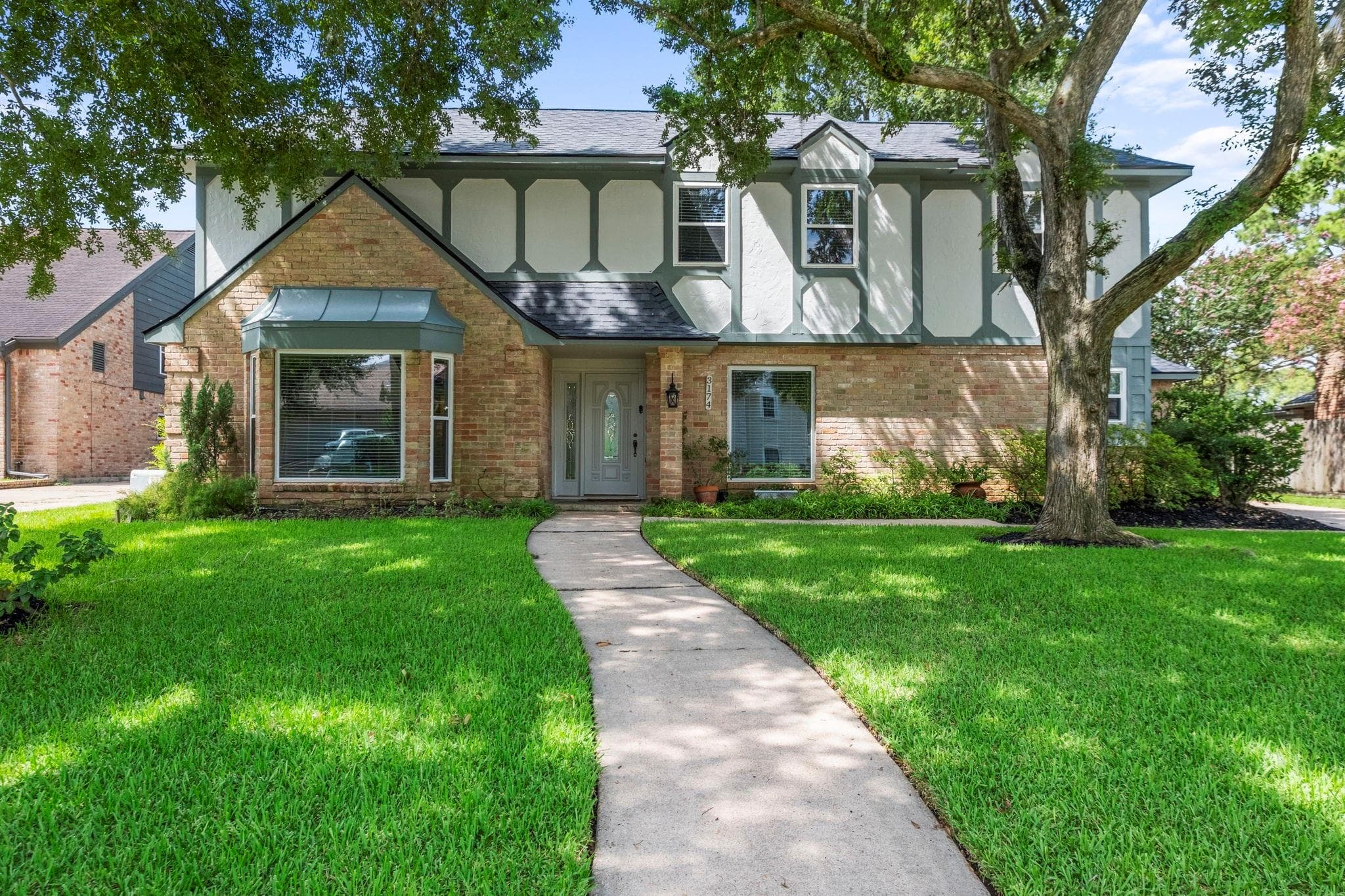 3174 La Quinta Dr
