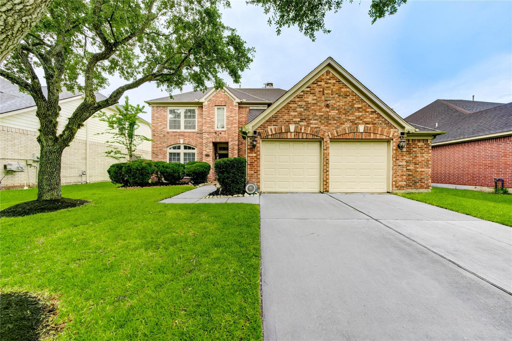Main property image