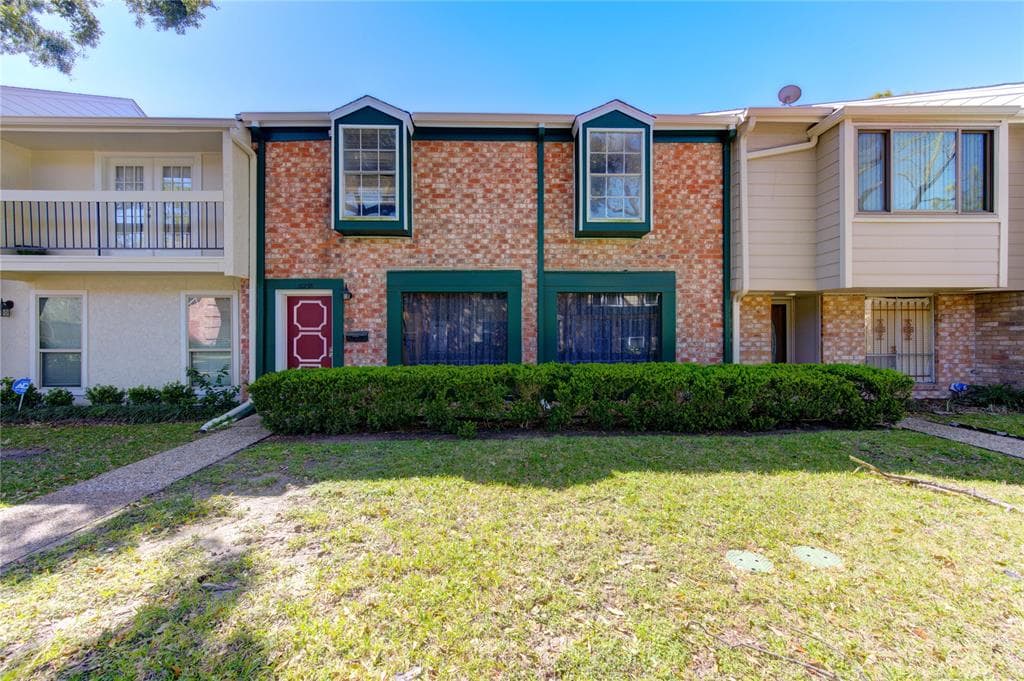 10278 Briar Forest Dr