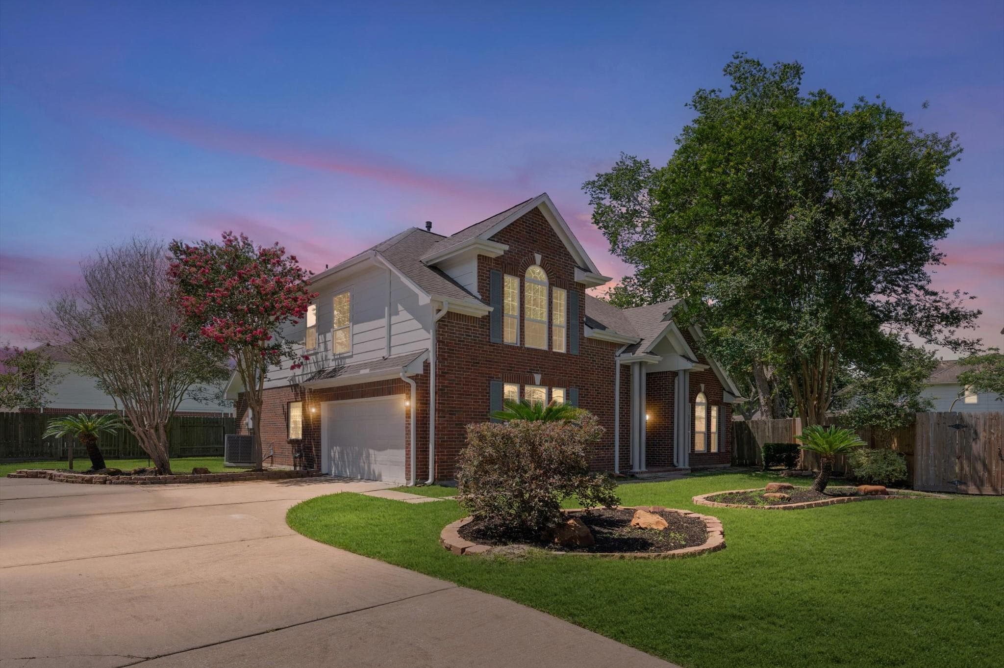 1813 Oakland Cir