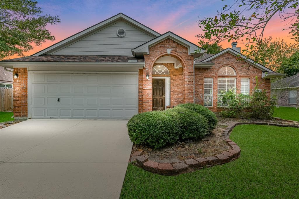 12307 Thoreau Dr