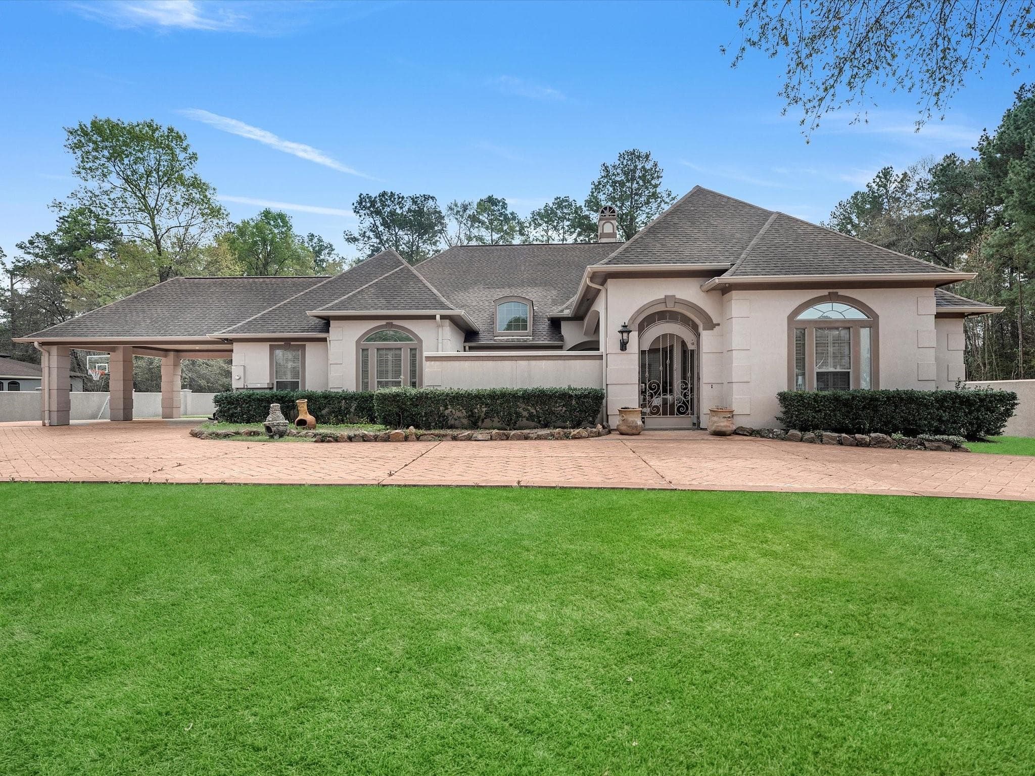 19652 Riverwalk Dr