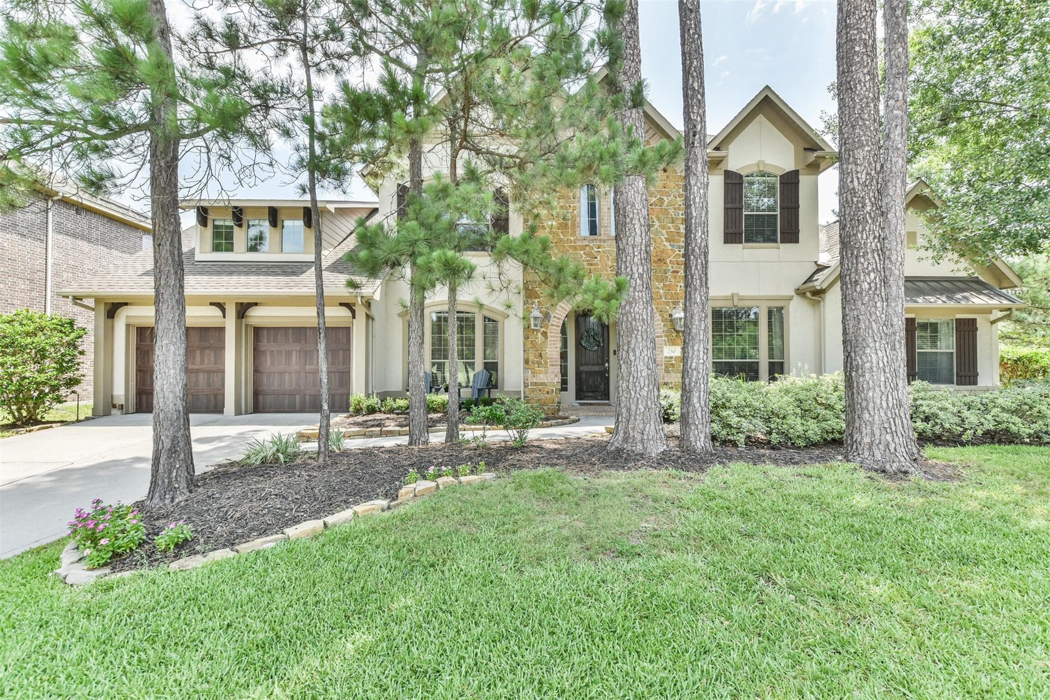 250 E Tupelo Green Cir