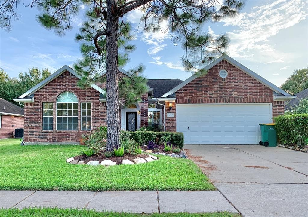 1810 Barretts Glen Dr