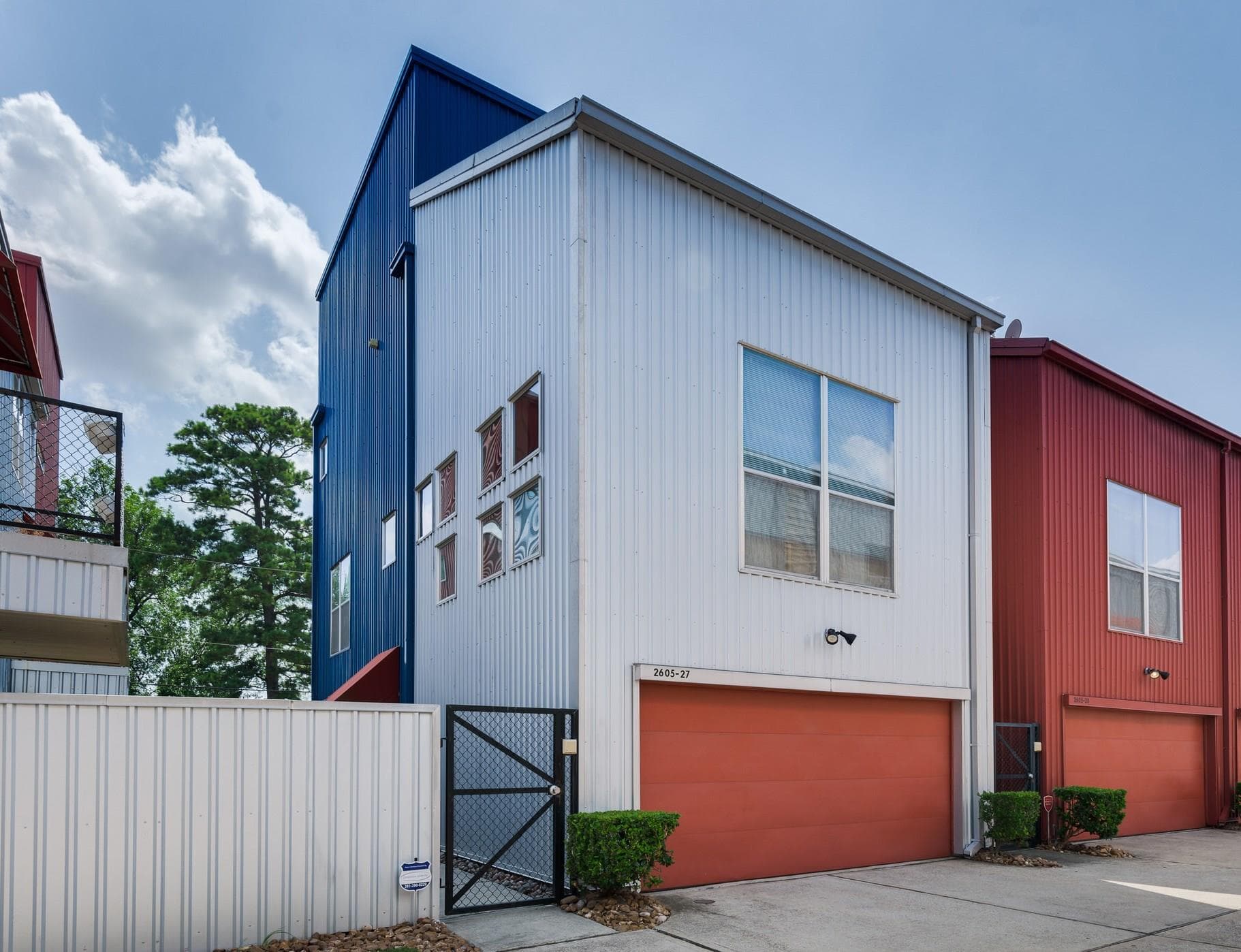 2605 Calumet St Apt 27