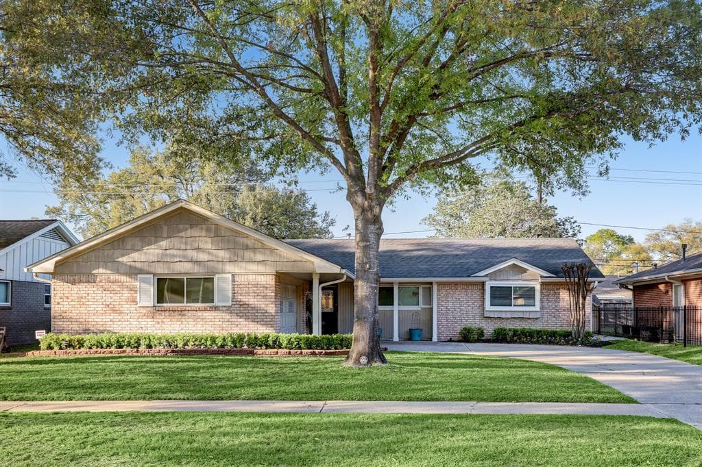2519 Droxford Dr