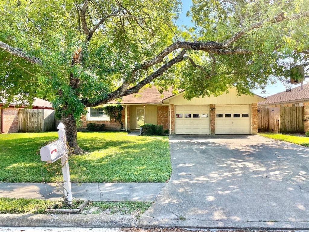 636 S Remington Dr