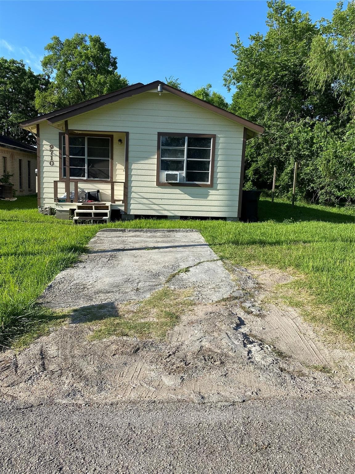 Main property image