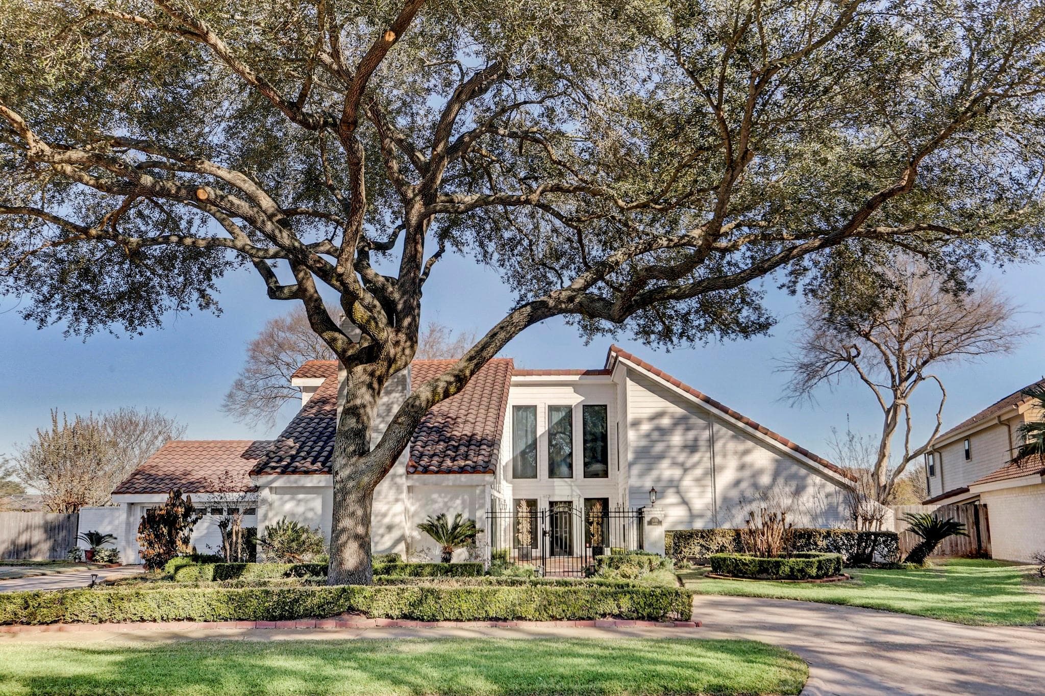 1699 Creekside Dr