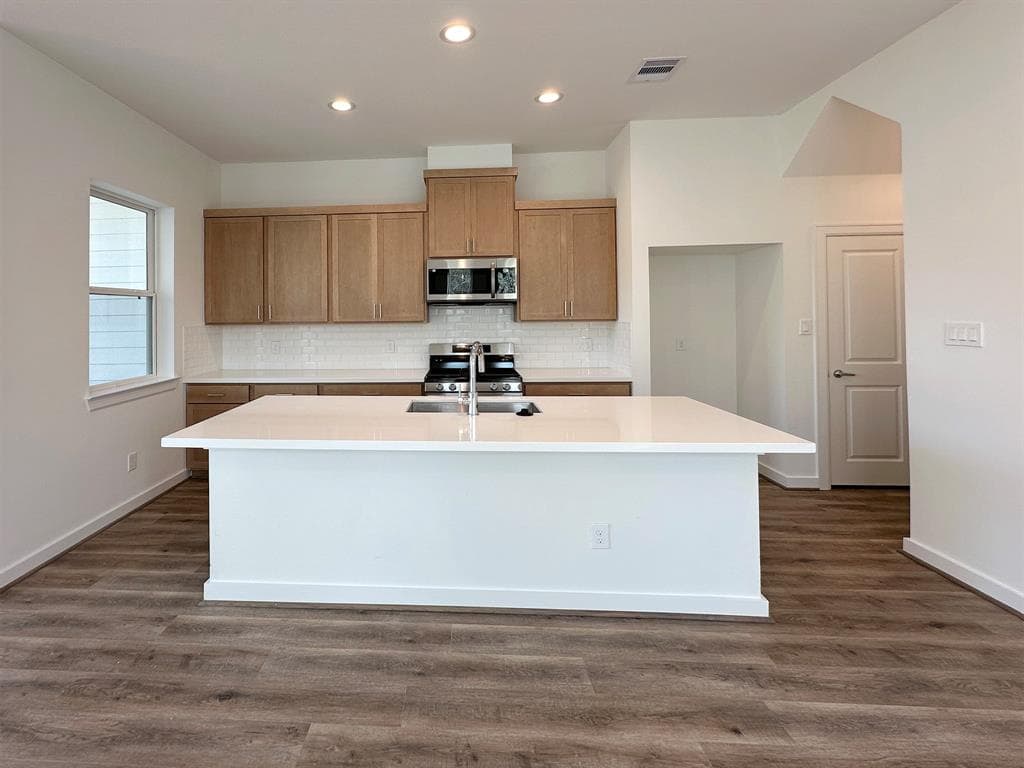 5914 Highland River Ln
