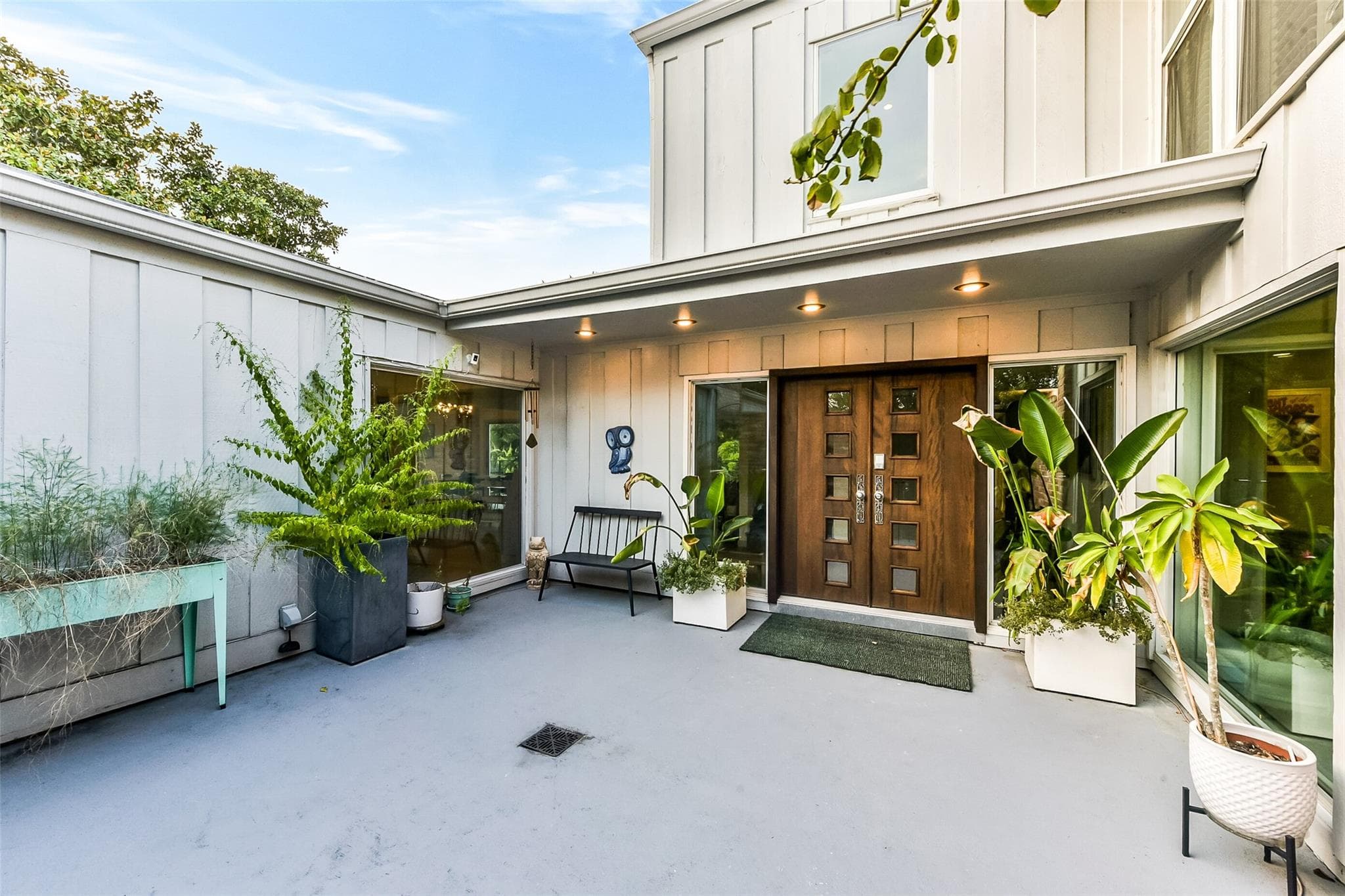 Gallery image 2