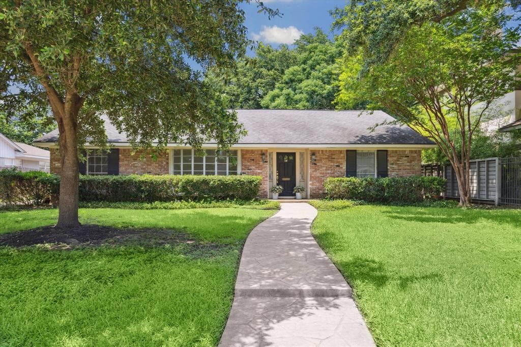 7806 Ella Lee Ln