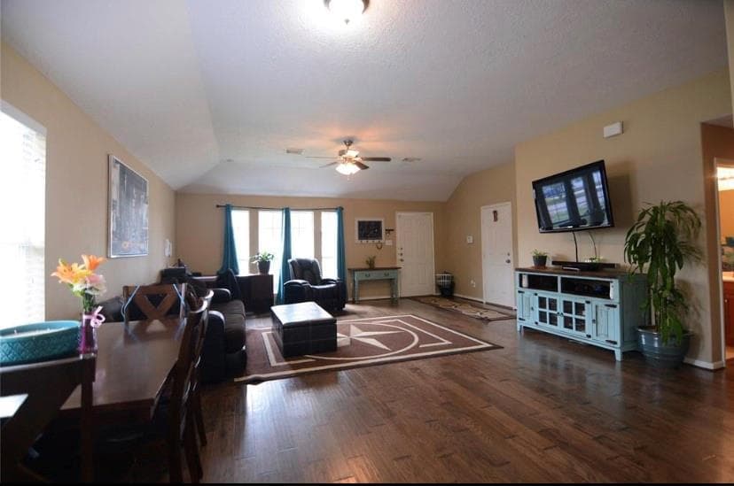 Gallery image 3