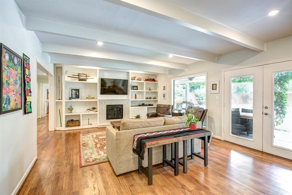Gallery image 4