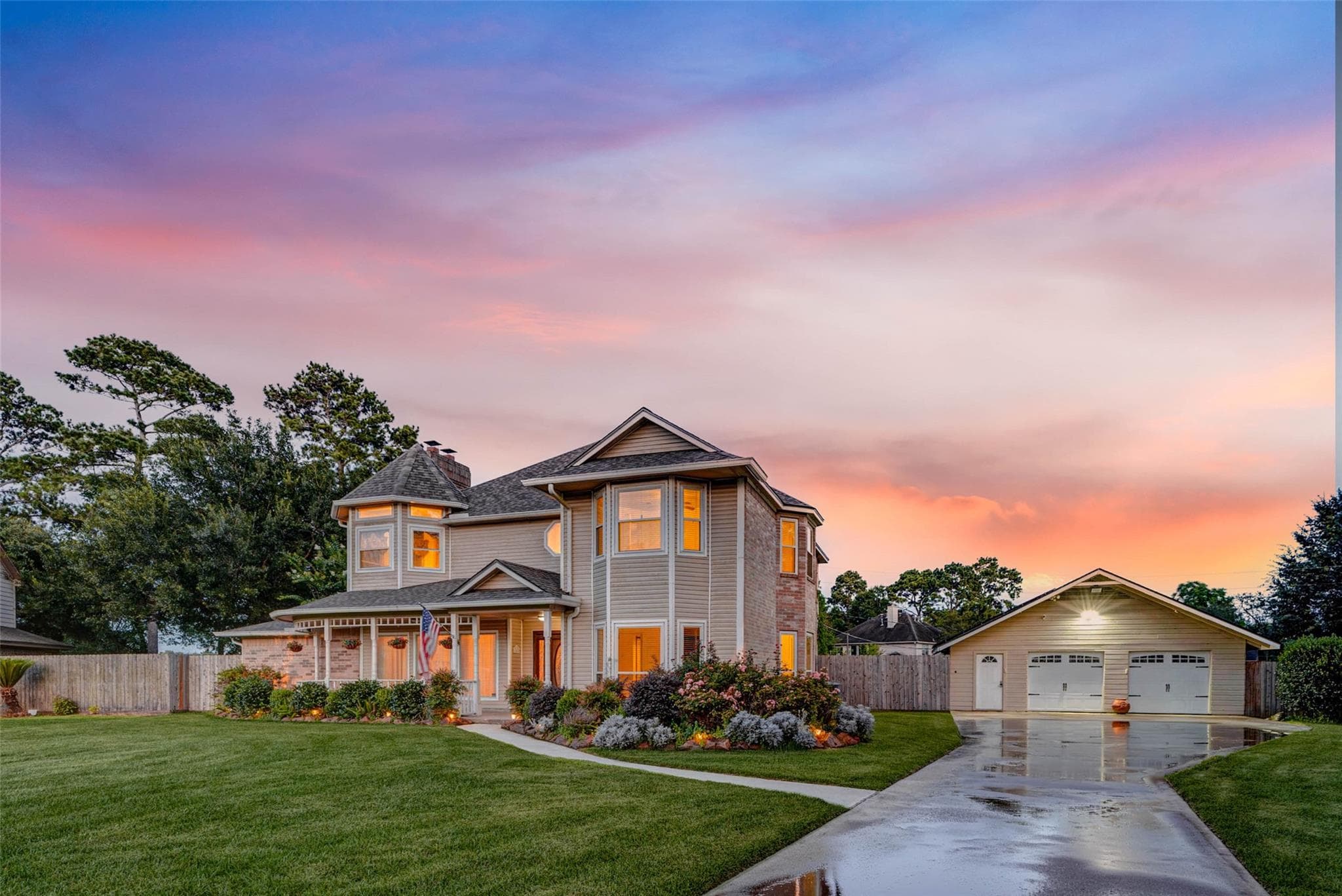 11418 Cedarwood Dr