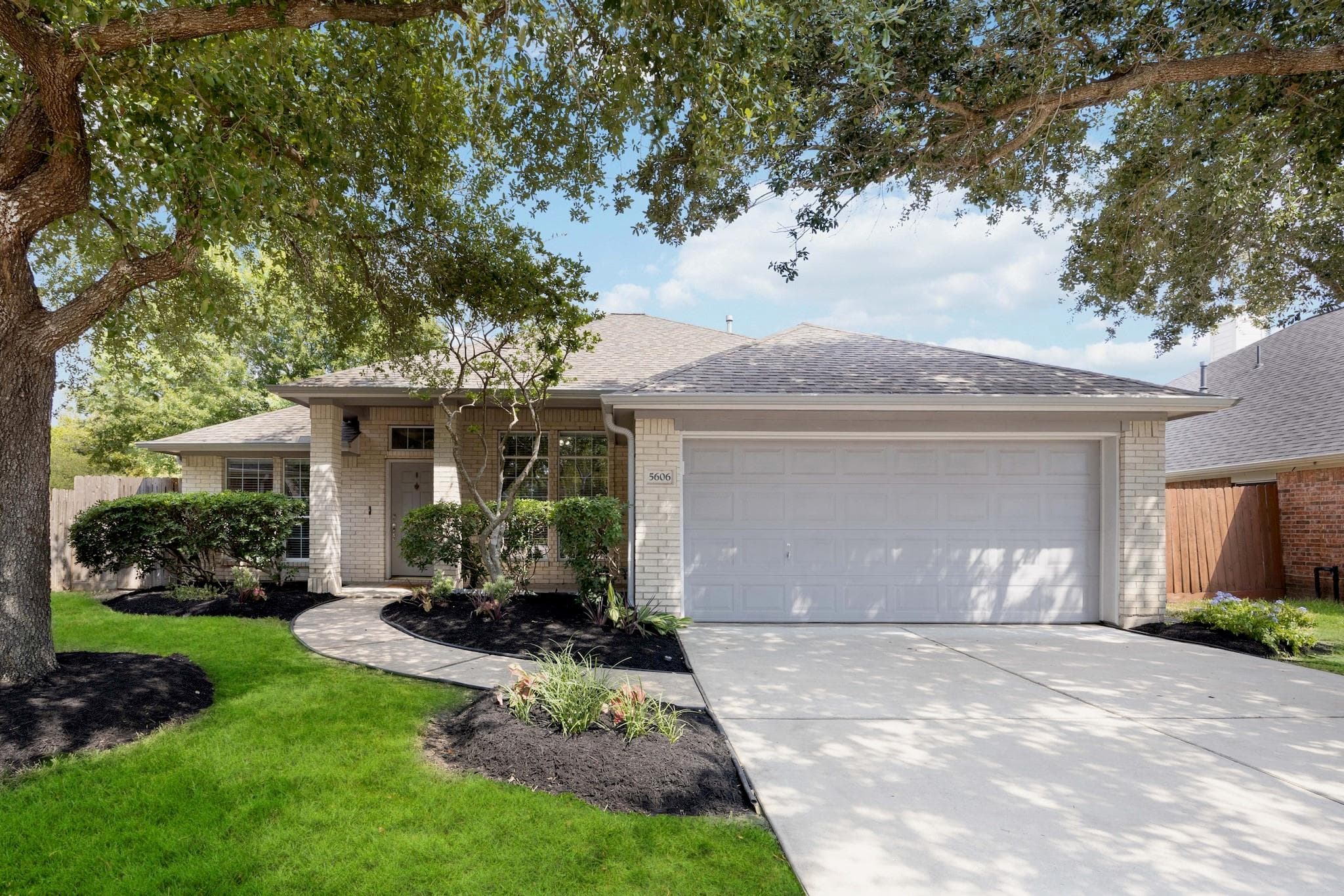 5606 River Knoll Ct