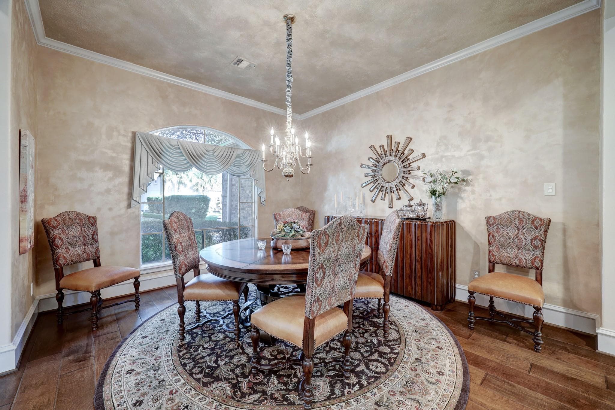 Gallery image 4