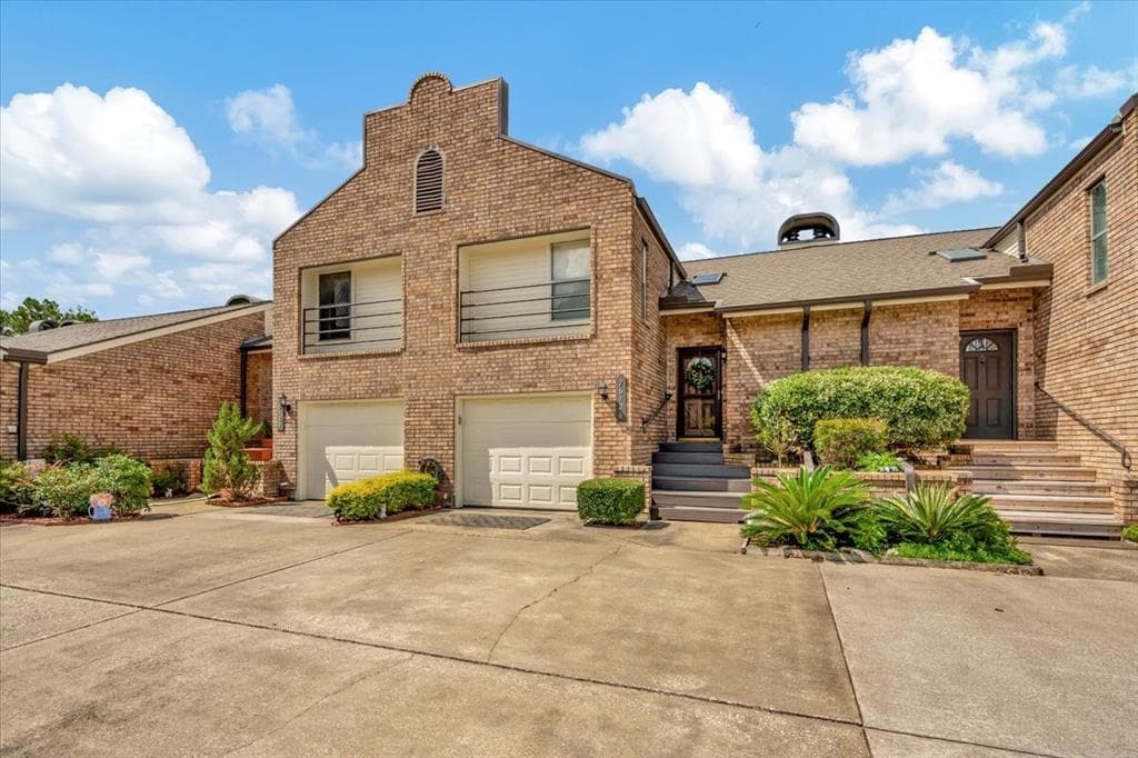 16126 Seahorse Dr