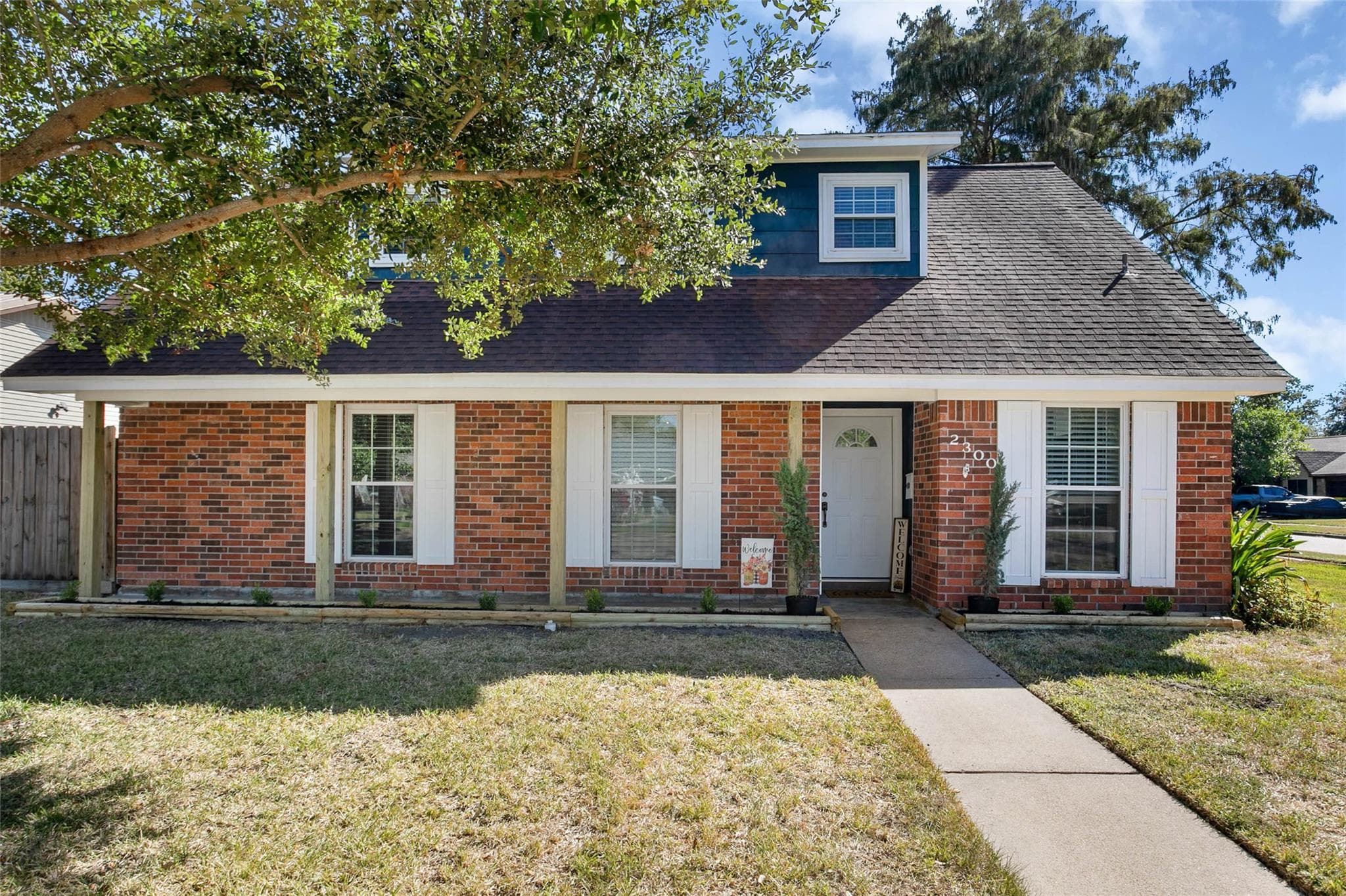 Main property image