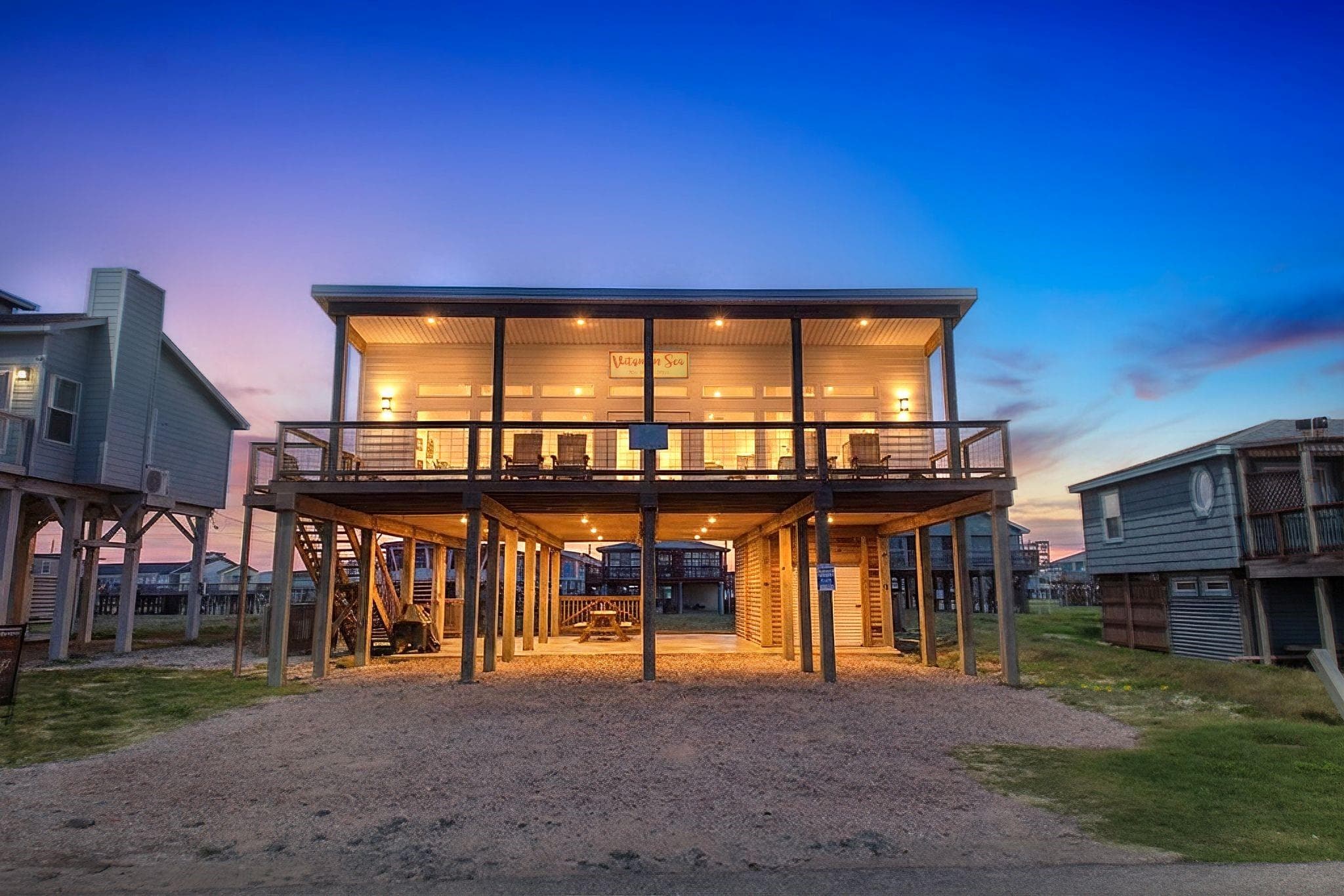 706 Beach Dr