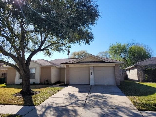 21311 Bassbrook Dr