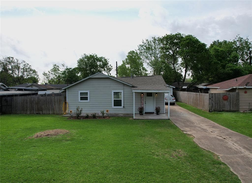 1410 Richard Ave