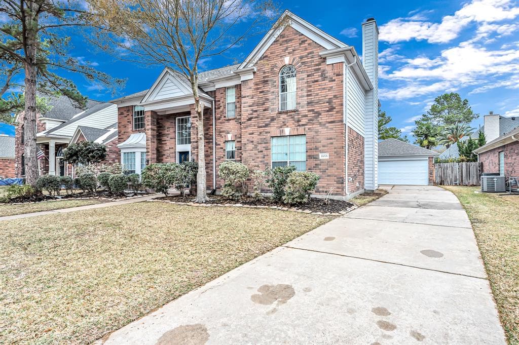 19006 Canyon River Ln
