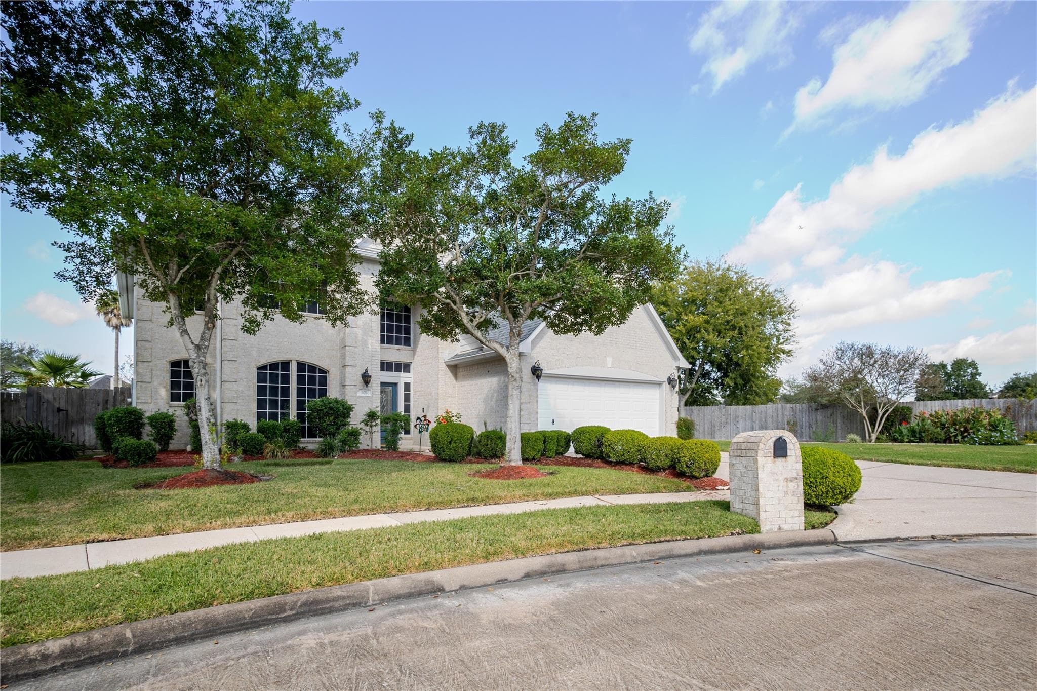303 Spencer Lndg E