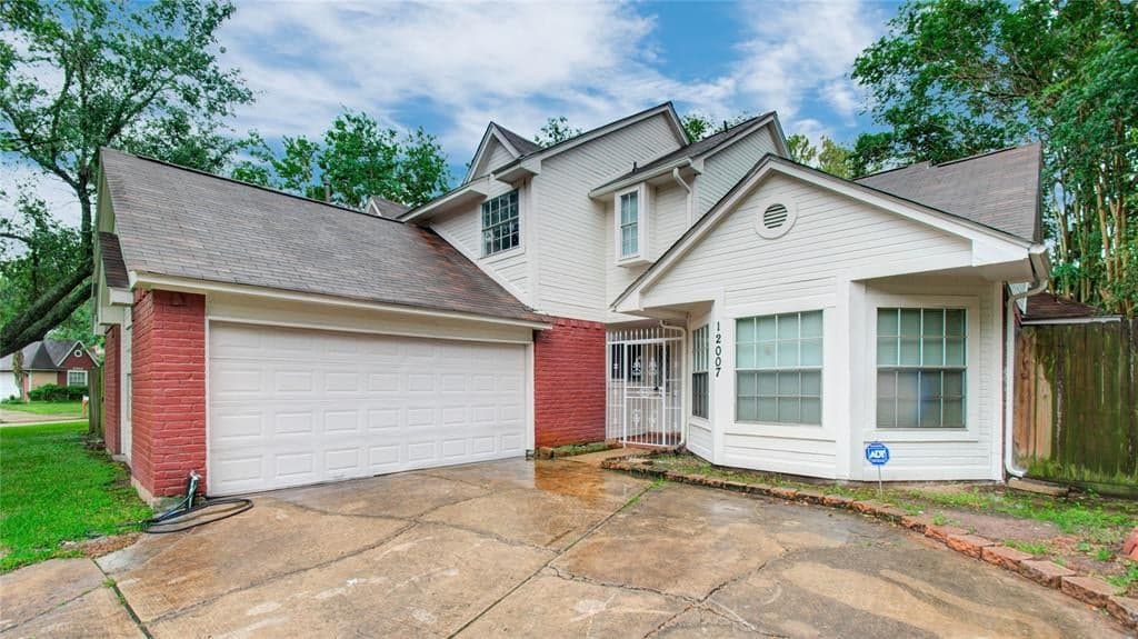 12007 Green Glade Dr