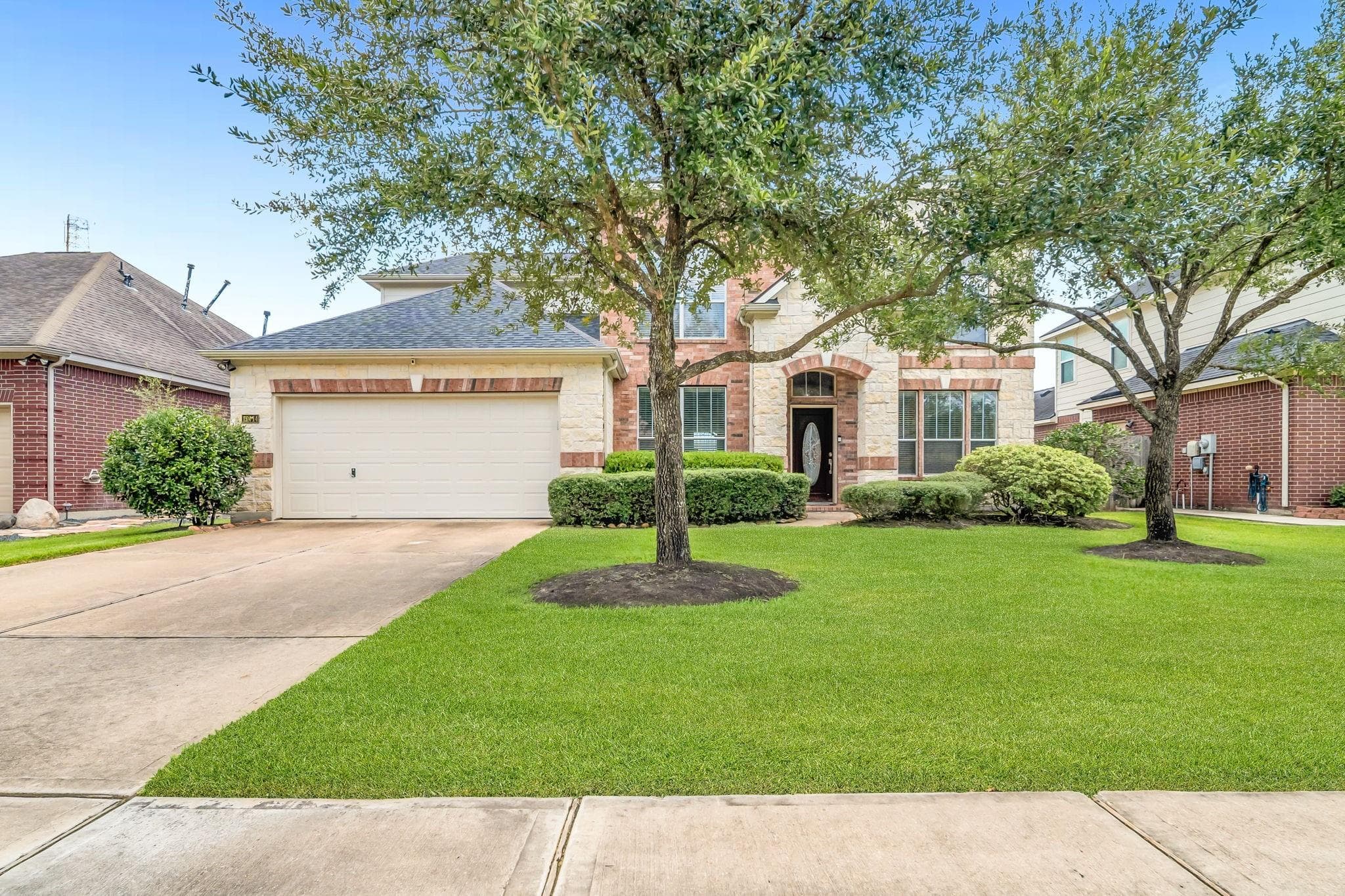 17414 Elverson Oaks Dr