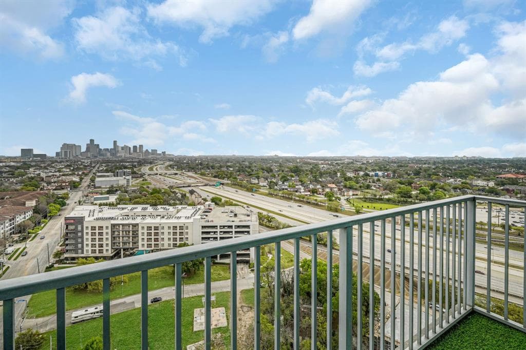 5925 Almeda Rd Unit 11915