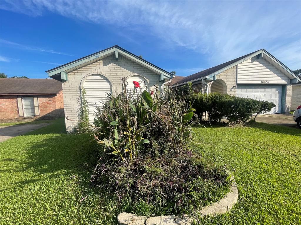 14823 Easingwold Dr