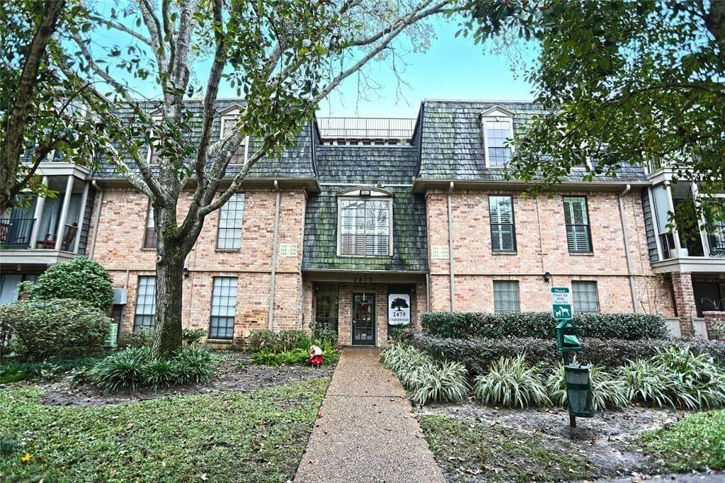 Main property image